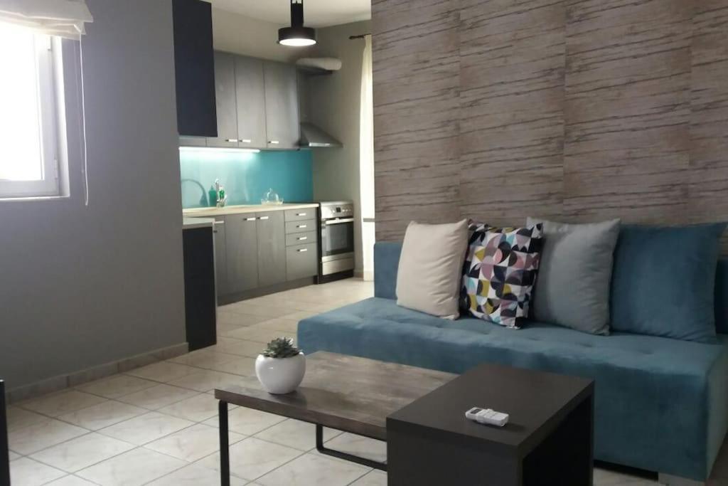 03 - Apt In The Heart Of The City - Heraklion Apartment Exterior photo